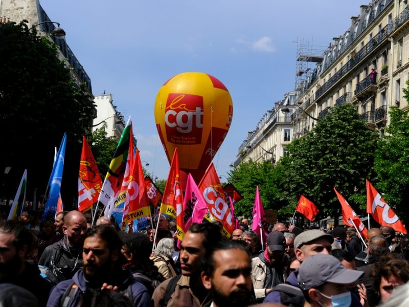 des syndicats appellent a une greve generale en france